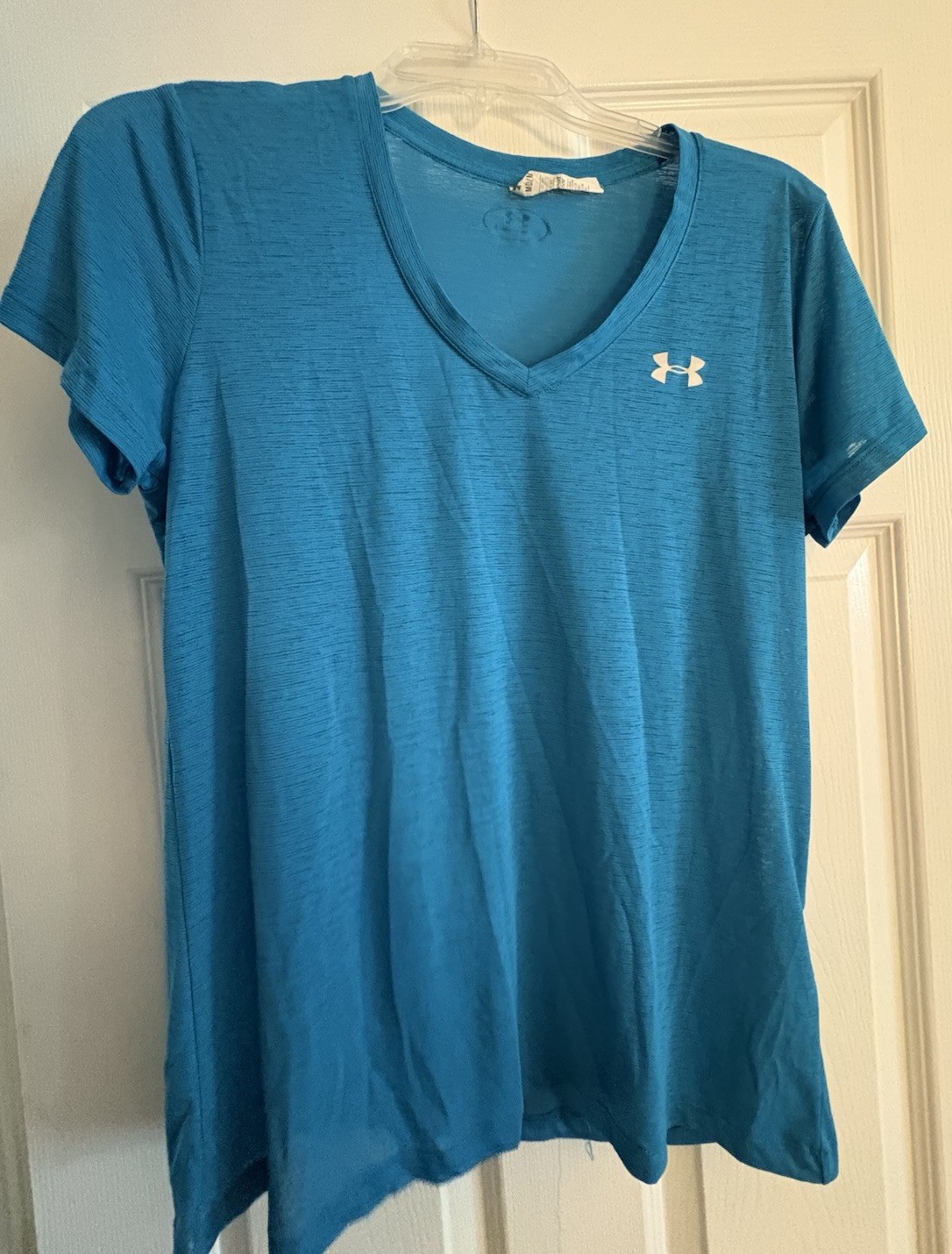 Under Armour Heat Gear Women’s Turquoise Shirt Medium Preowned Excellent