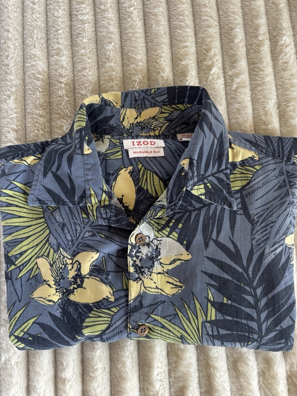 Izod Hawaiian Shirt Blue Hibiscus Pattern, Washable Silk Size- Medium
