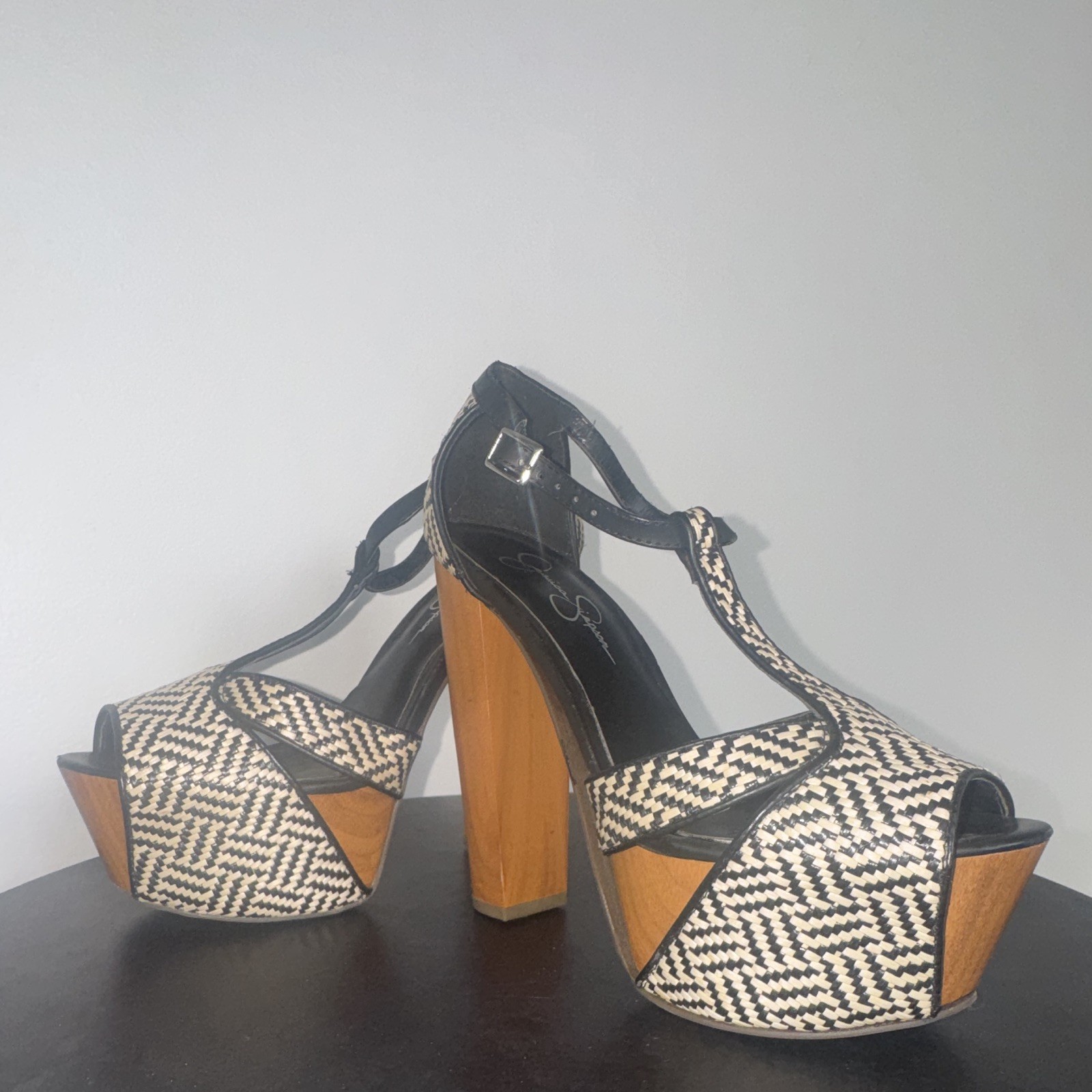 Jessica Simpson Women’s Black Beige Chevron Platform Block Heel US 7.5