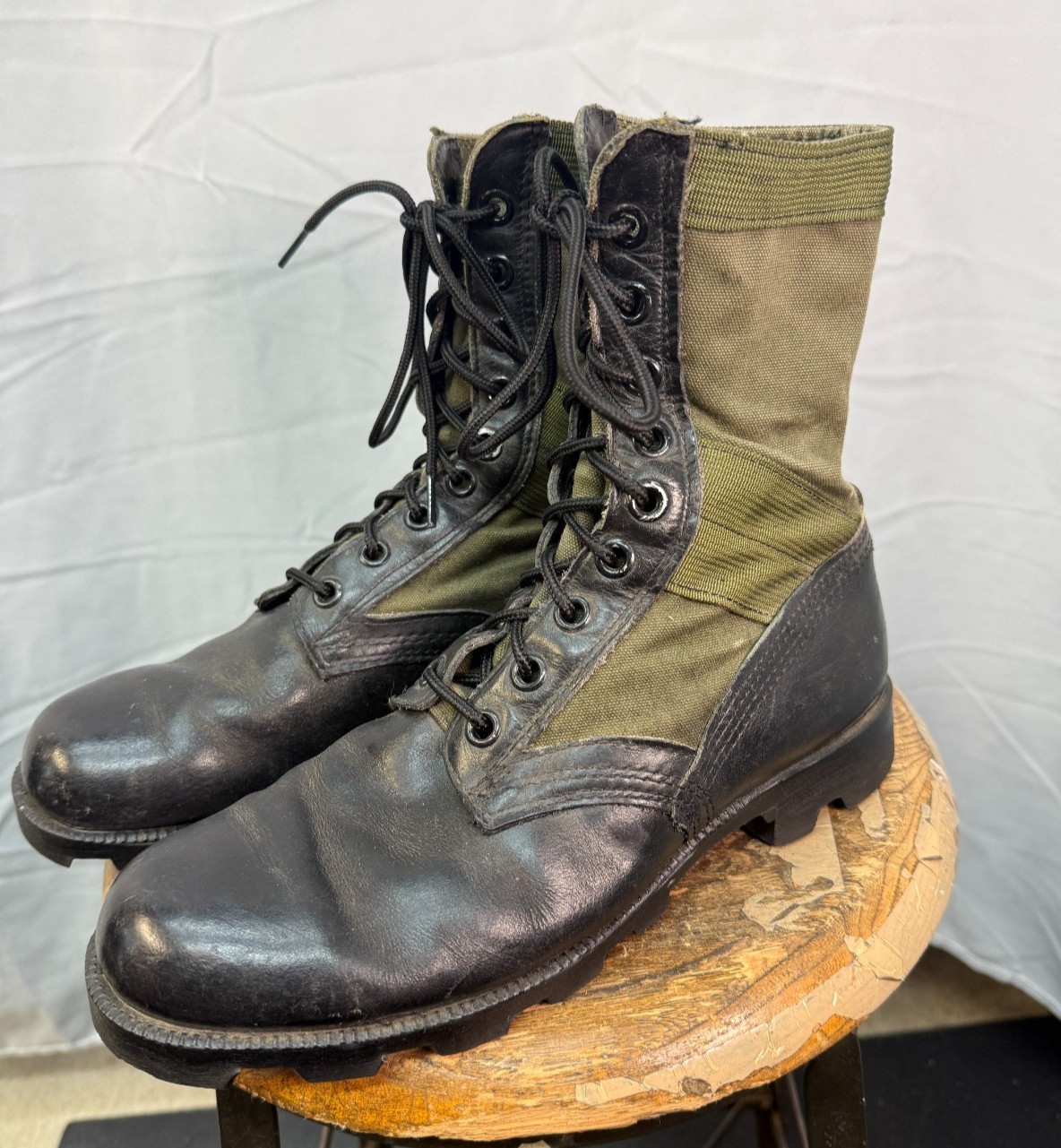 US Issue Jungle Boots – Green Beret Owned! – 8 1/2 Wide