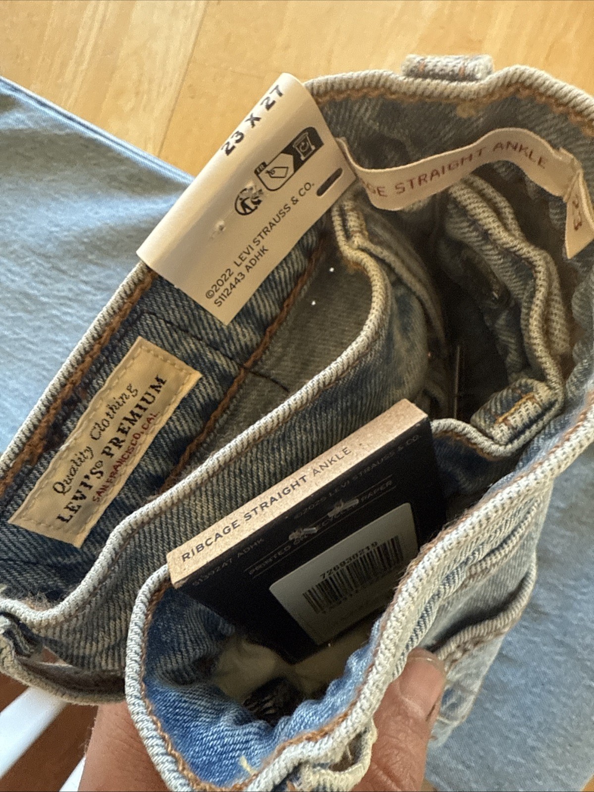 Levi’s Ribcage Straight Ankle Jeans Size 23×27 Slim High Rise Pant XXS 000