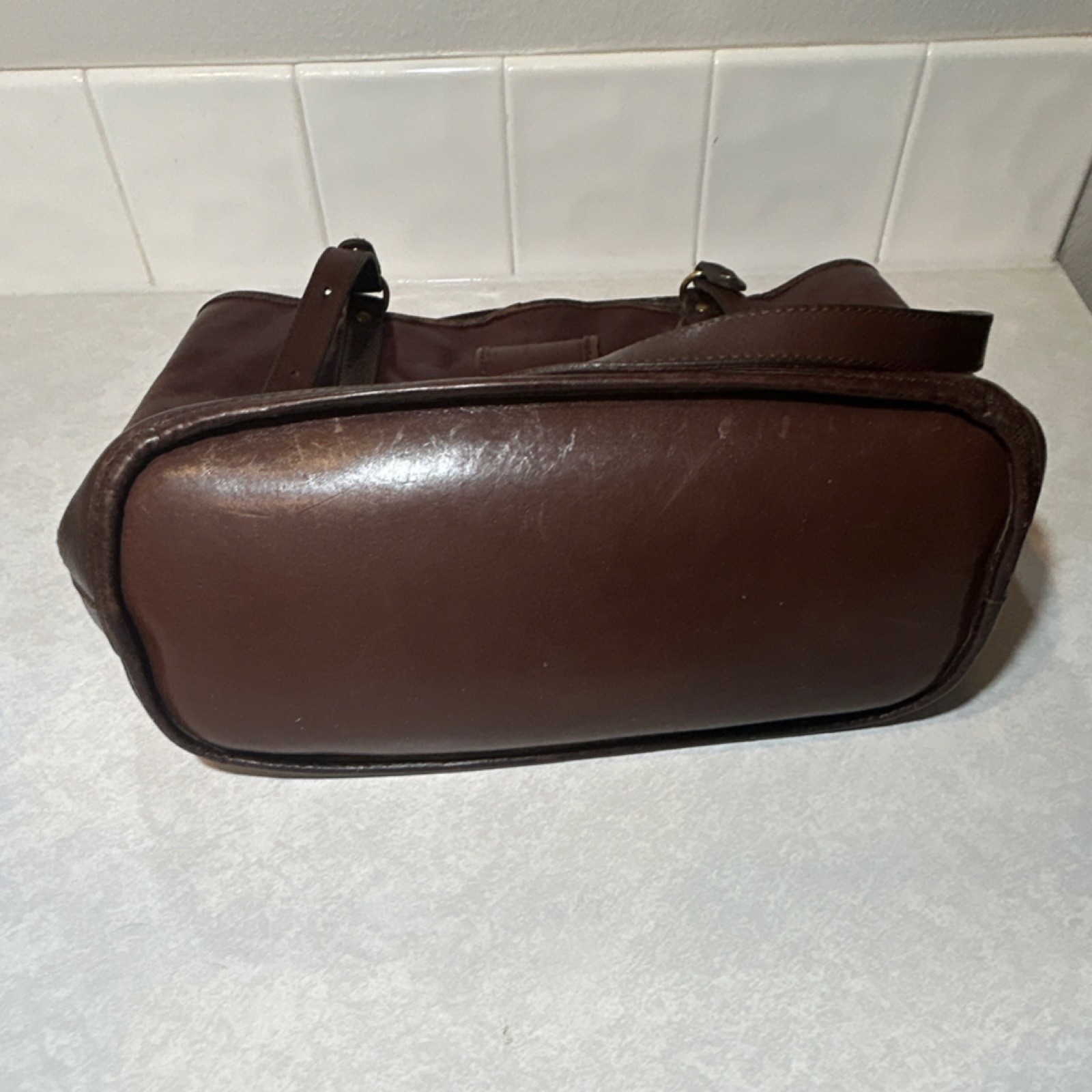 Brahmin Burgundy Tote Shoulder Bag Logo & Strap Accent Gold Hardware Snap