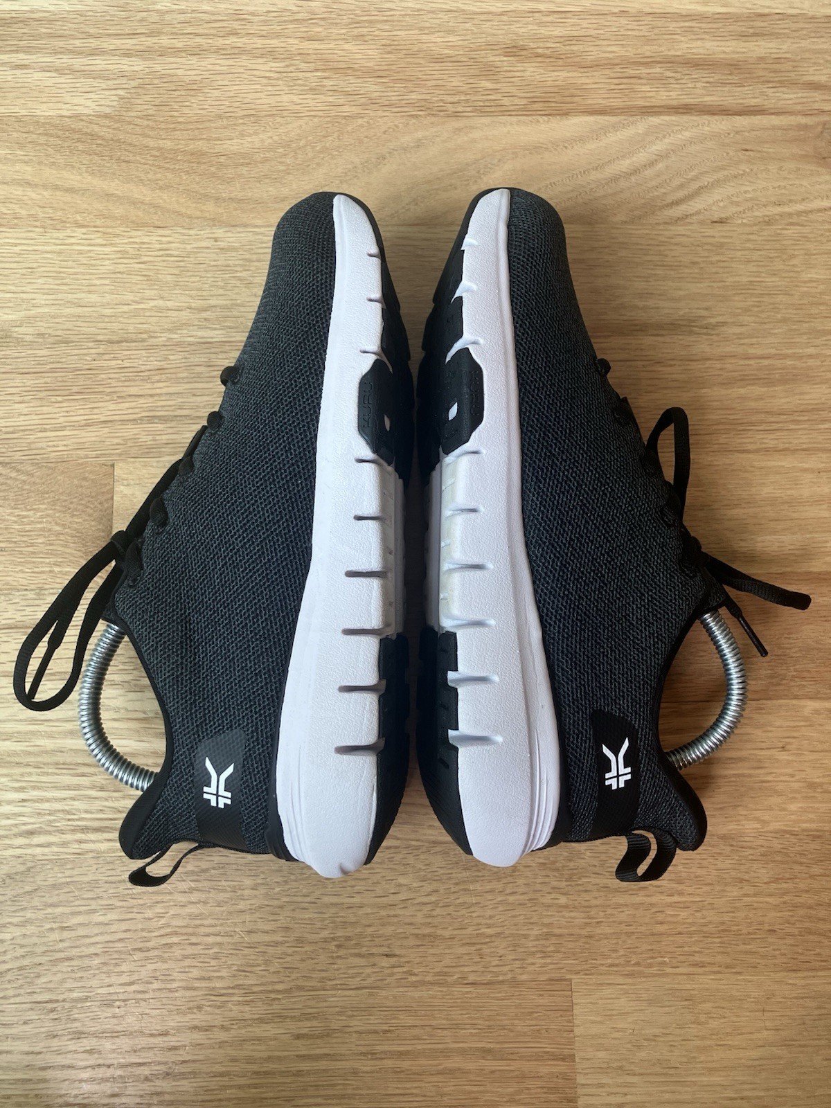 Kuru Flex Via Women’s 8 Wide Sneaker Jet Black White Mesh Lace Up Shoe Running