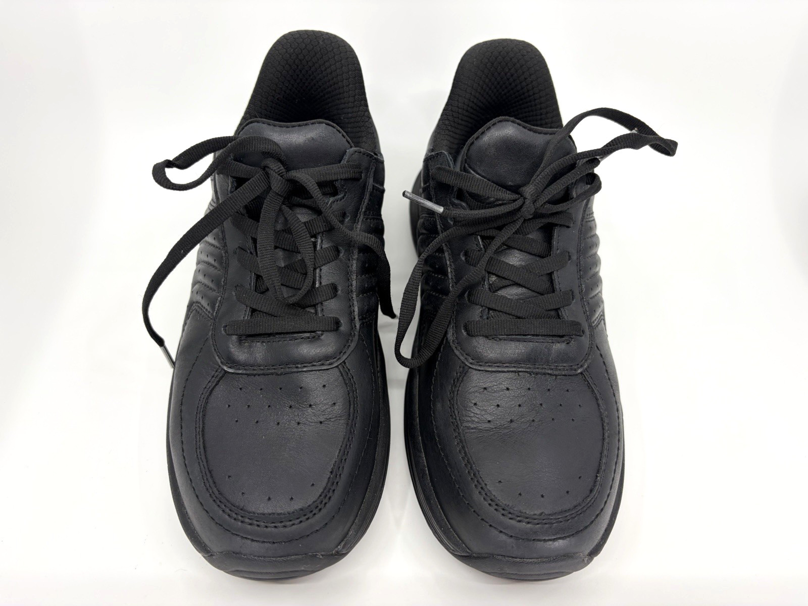 Orthofeet Roam Hands-Free Black Leather Sneaker Women Size 7 Wide – 80082