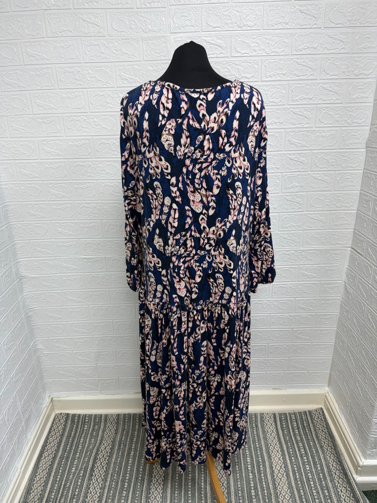 Monsoon Size XL Dress Long Button Front V Neck Jersey 3/4 Sleeve Smart UK 20 22