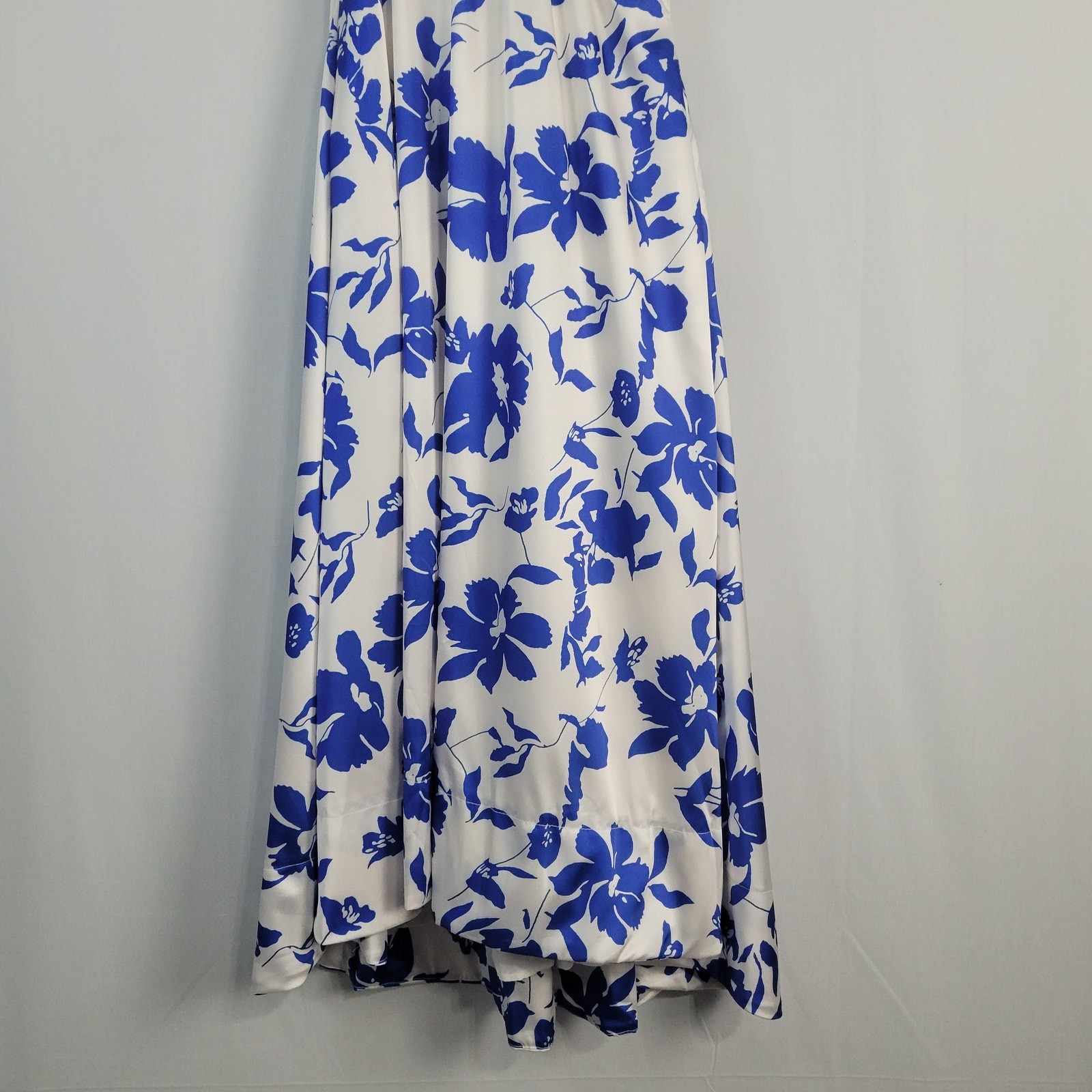 Petal + Pup Aminah Puff Sleeve Maxi Dress size XS white blue floral pockets, New