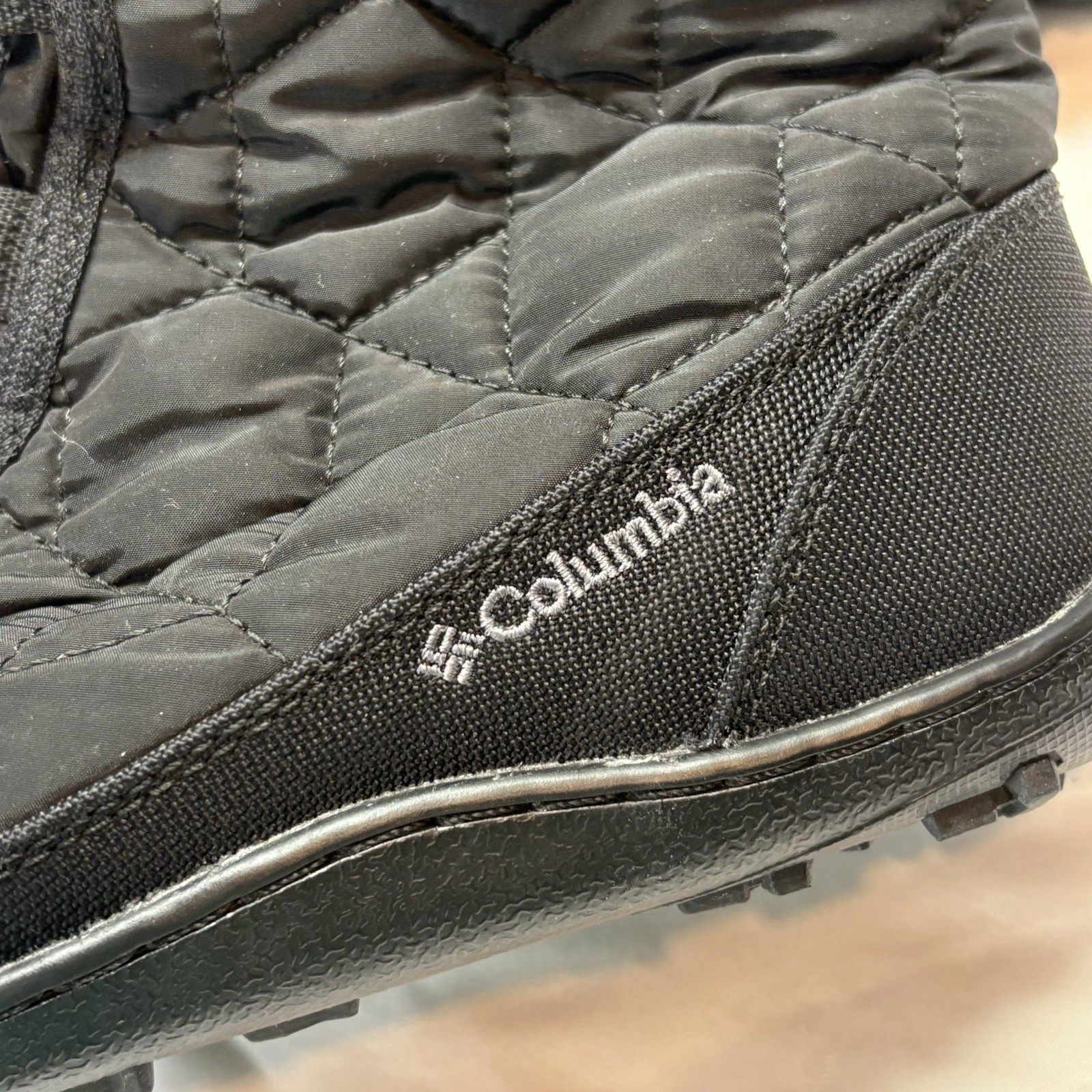 Columbia Women’s Minx Mid II Boot Size 8 Black Waterproof Winter Snow Omni Heat
