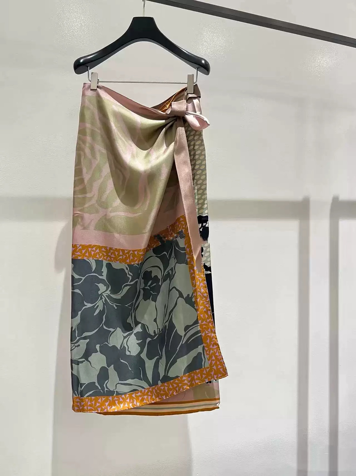 DRIES VAN NOTEN Wrap Floral Print Midi Skirt Beach Resort