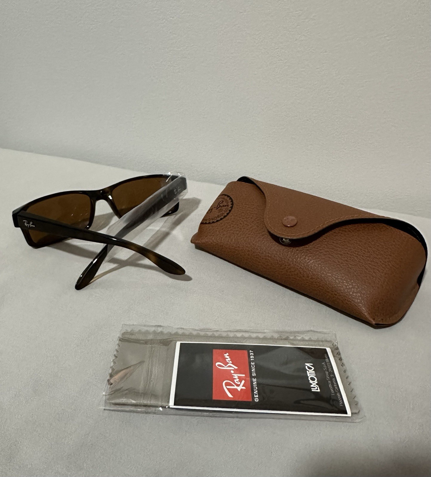 RARE RAY-BAN Square Tortoise Havana Brown Sunglasses RB 4151 710