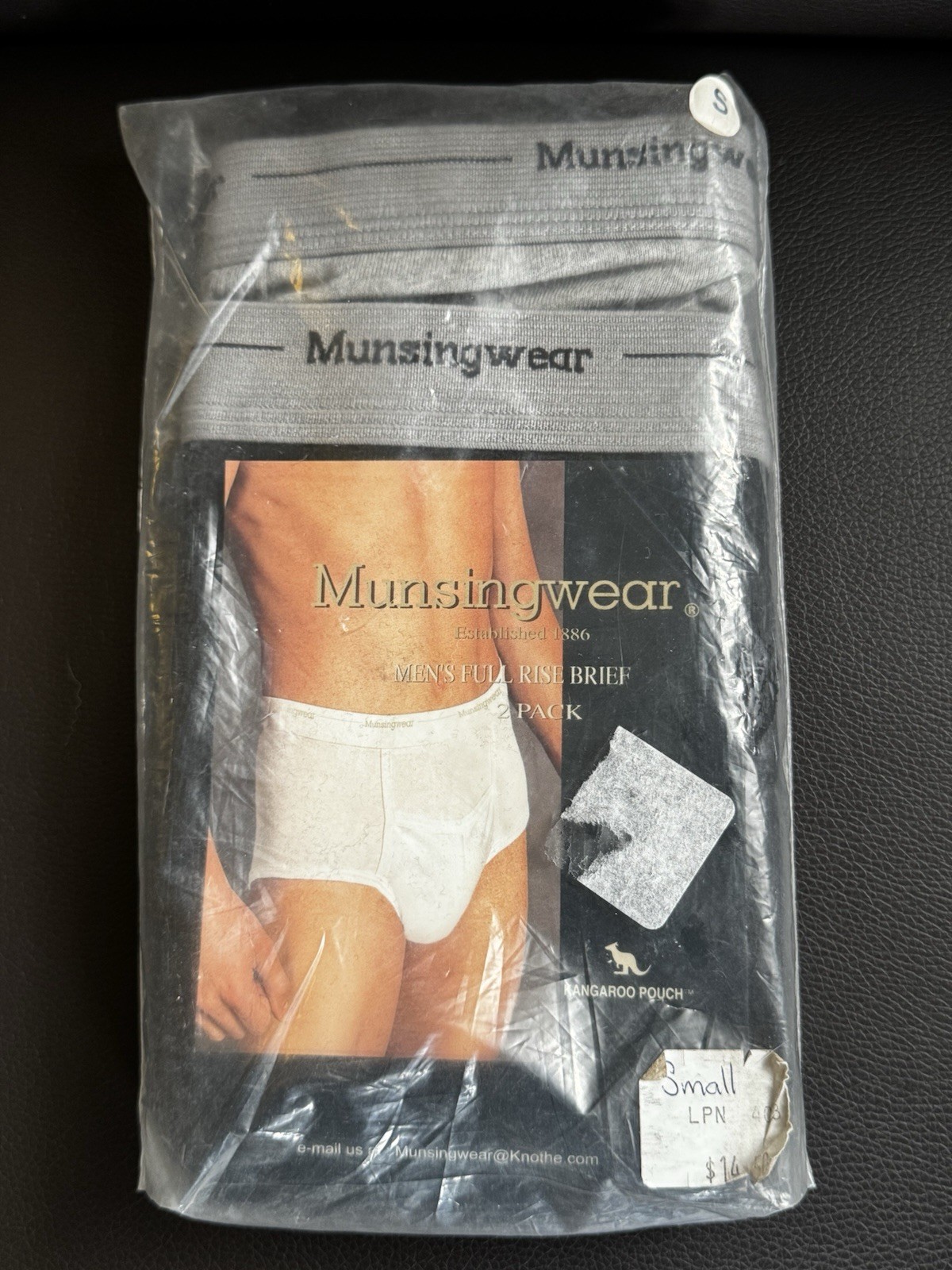 NEW Vintage Munsingwear Men’s 28-30” Small Full Rise Brief Kangaroo Pouch *2 PK*
