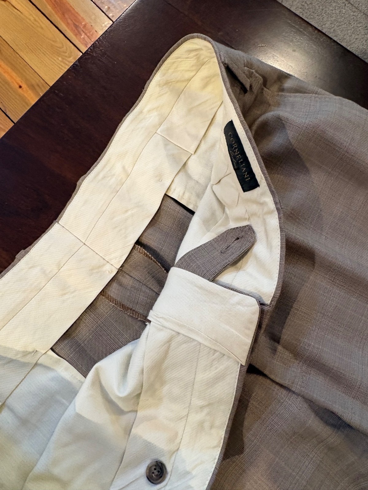 Corneliani Collection 100’s Virgin Wool Suit 58R 48R Tan Plaid Italy Saks