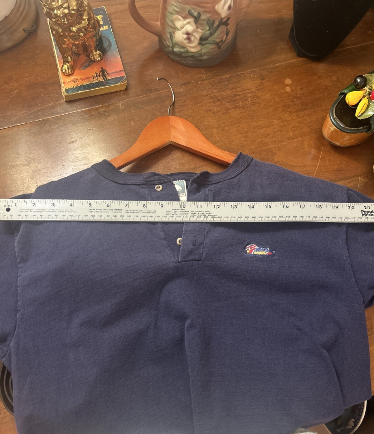 Vtg Mens Henley Size Large Cotton Deluxe Anvil 100% Cotton Navy Blue Duck Logo