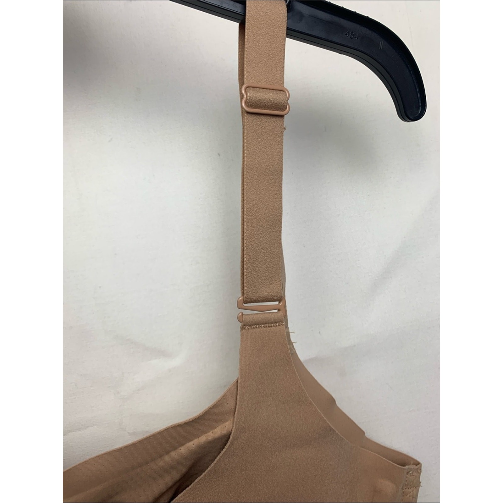 Honeylove size 1x Seamless Nude Shapewear Bodysuit Built-In Bra slimming
