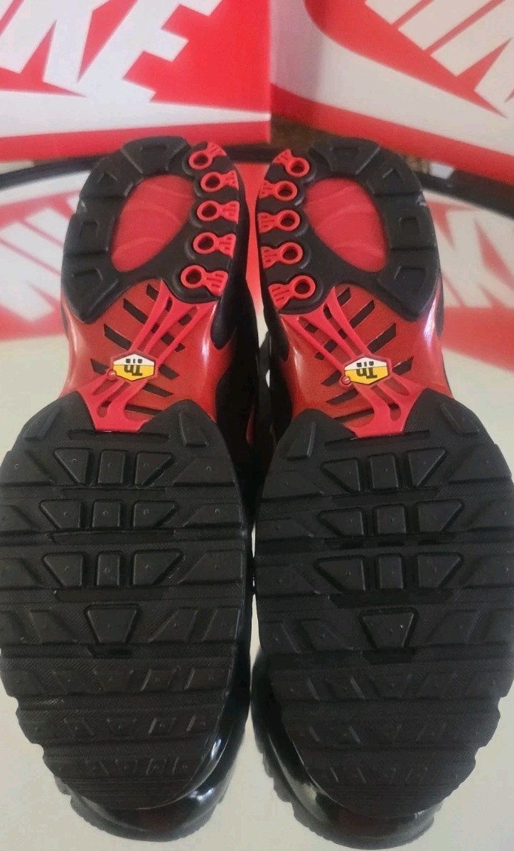 Nike Air Max Plus TN Black University Red CU4864-001 Men’s US 15 DS New OG Box