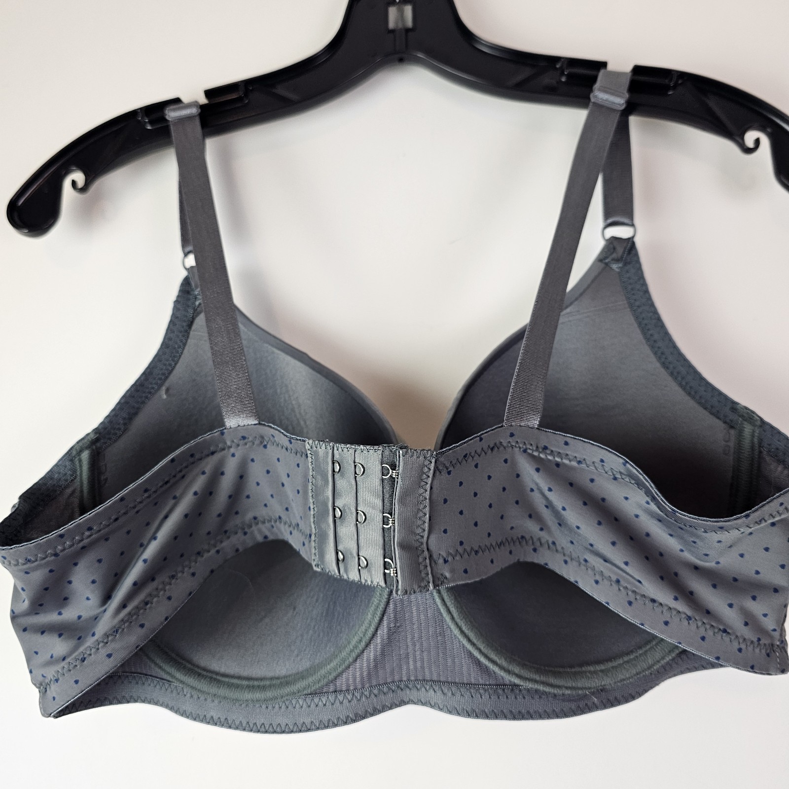 Womens Bra 40DD 40E Gray Polka Dot Lace Trim Underwire Style 8601