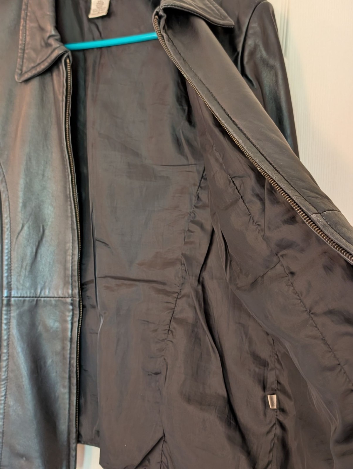 Vintage Casual Corner Women’s Genuine Leather Jacket Soft Black Sz Med YKK Zip
