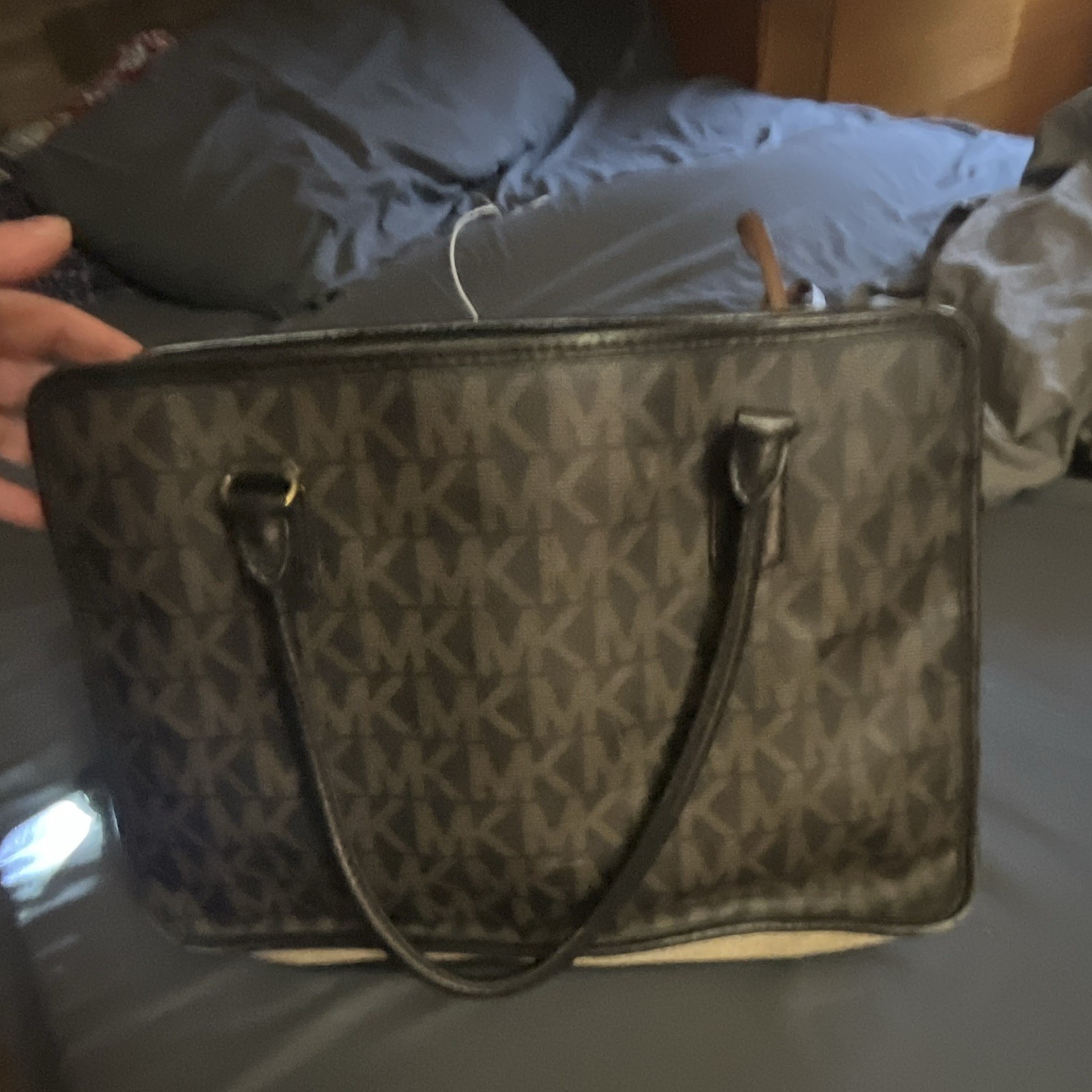 Michael Kors Logo Tote Bag Brown/Black Gold Hardware Zip/Snap Lined Pockets