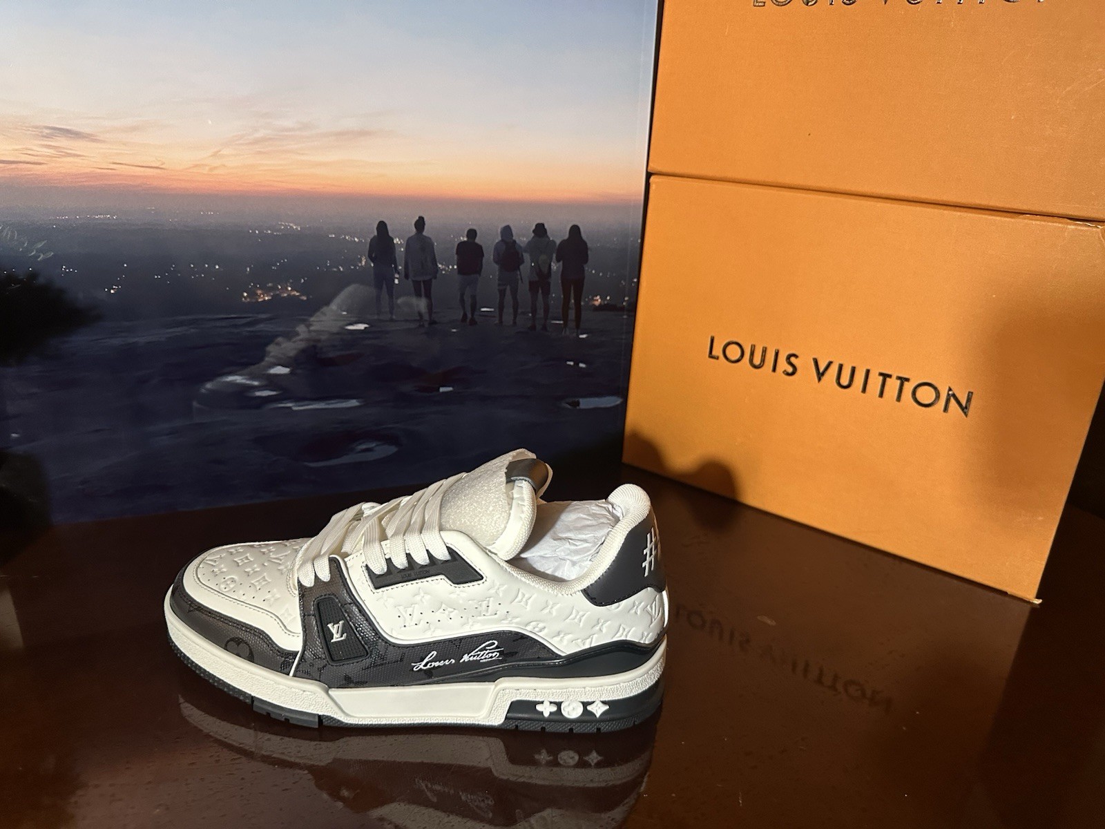 Louis Vuitton White/Black Low-Top Lace-Up Athletic Sneakers Monogram Logo New