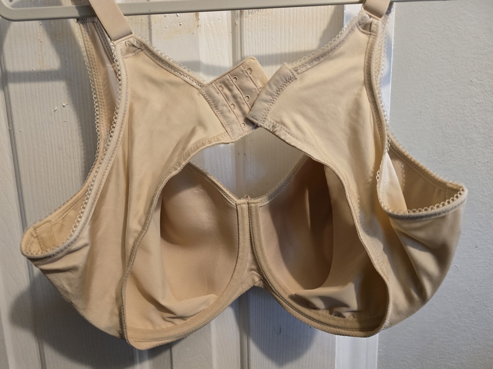 Wacoal Basic Beauty Full Coverage Underwired Bra 42D Beige Hook & Eye