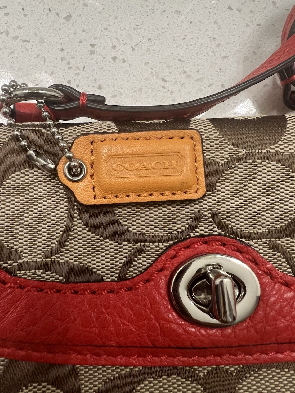 Coach Signature Logo Turnlock Small Women’s Crossbody Bag Khaki/Red Strap