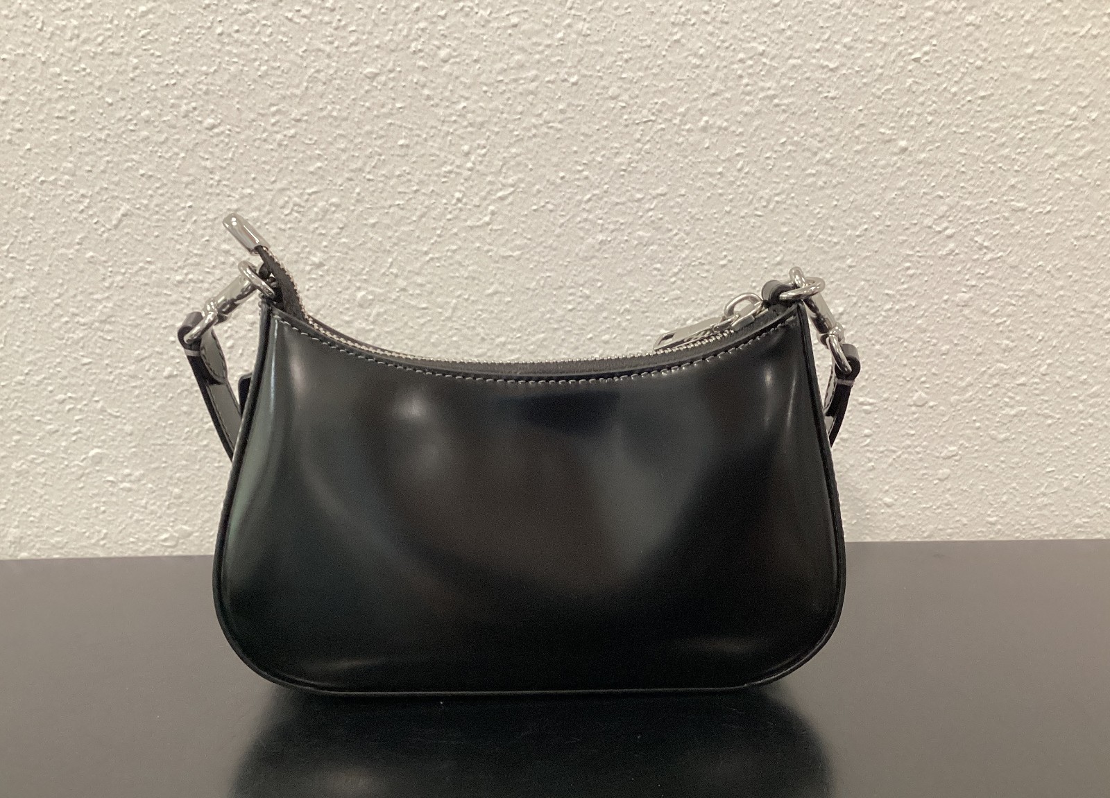 Coach Teri Mini CW310 Black 7.75″ x 4.75″ x 2.25″ Spazzolato Leather 2 Straps