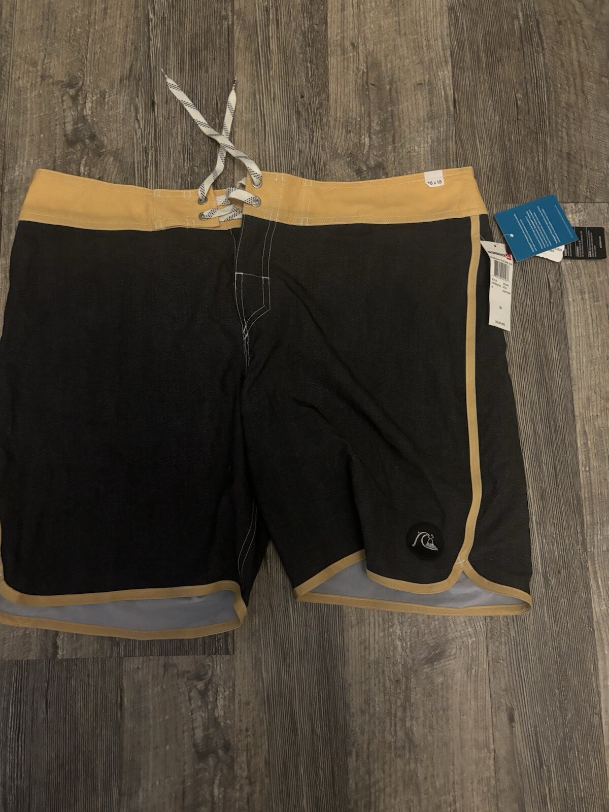 Quiksilver Size 36 AG47 Boardshorts