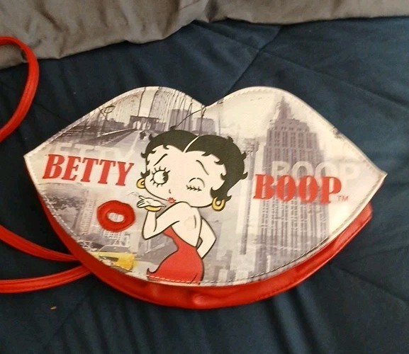 Collectible Betty Boop Crossbody Purse Red Lips Kiss Long Strap