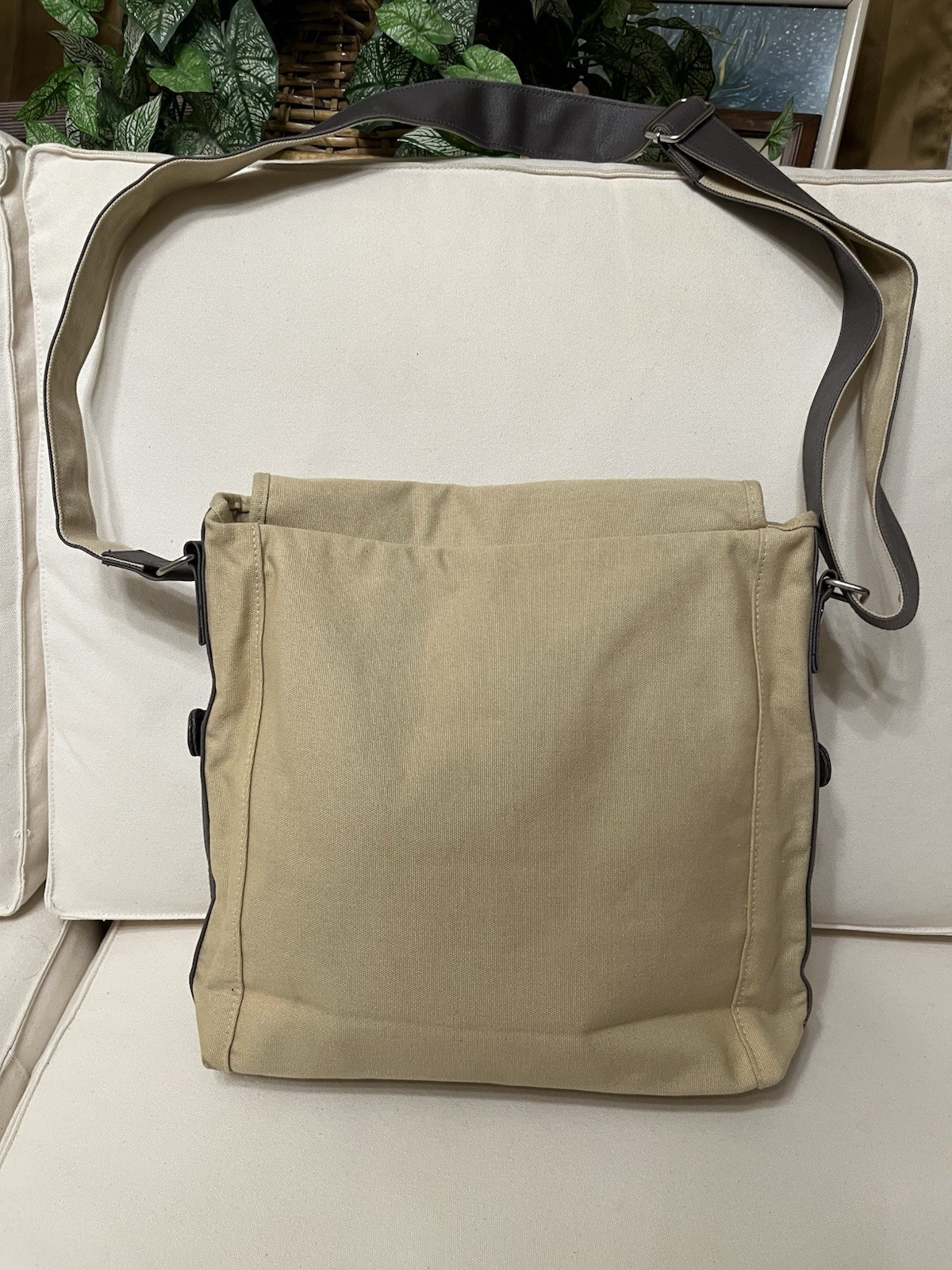 NEW DKNY Mens 100% Cotton Lined Adjustable Strap Crossbody Bag