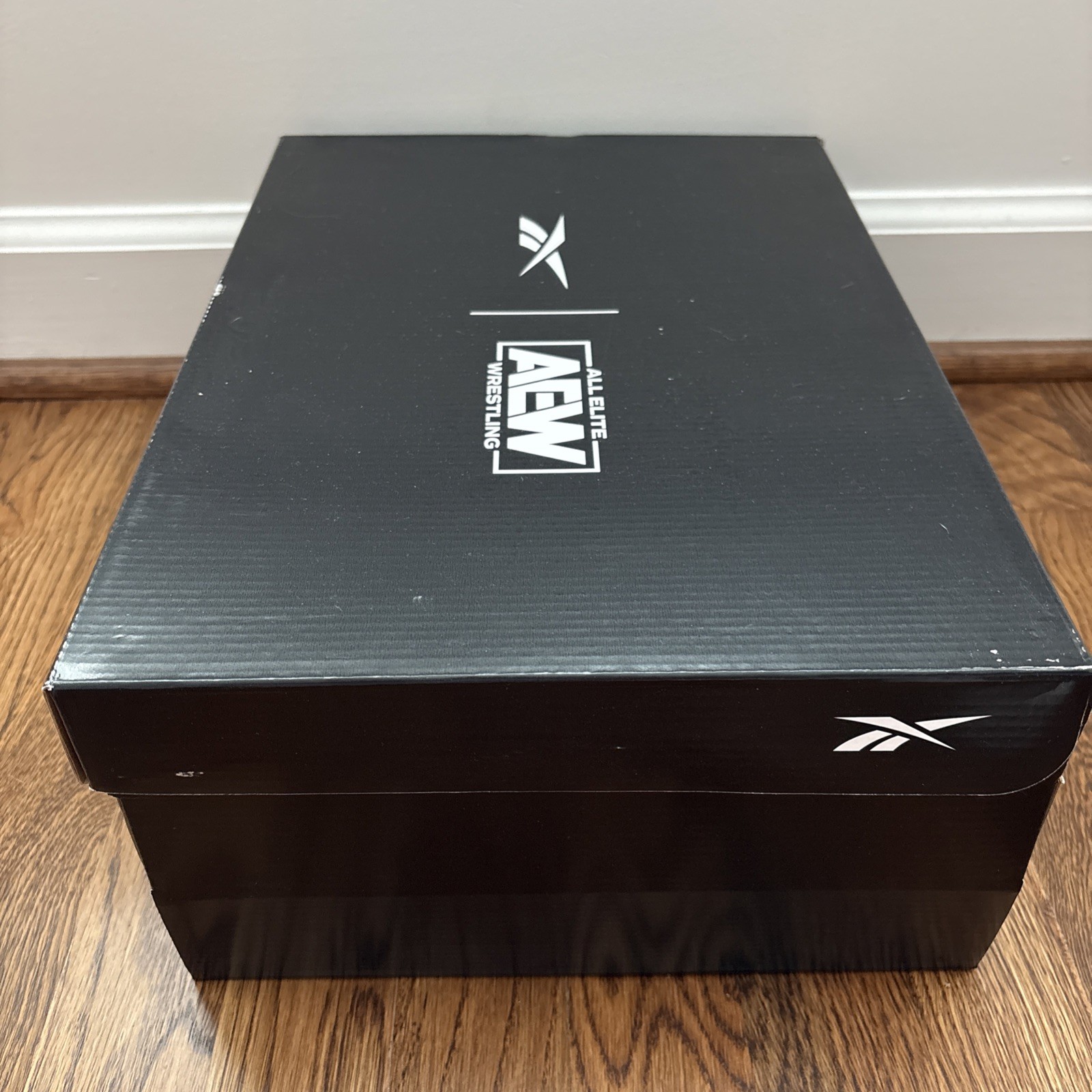 Reebok AEW The Young Bucks Pump Omni Zone 2 Superkicks M11 PO Good