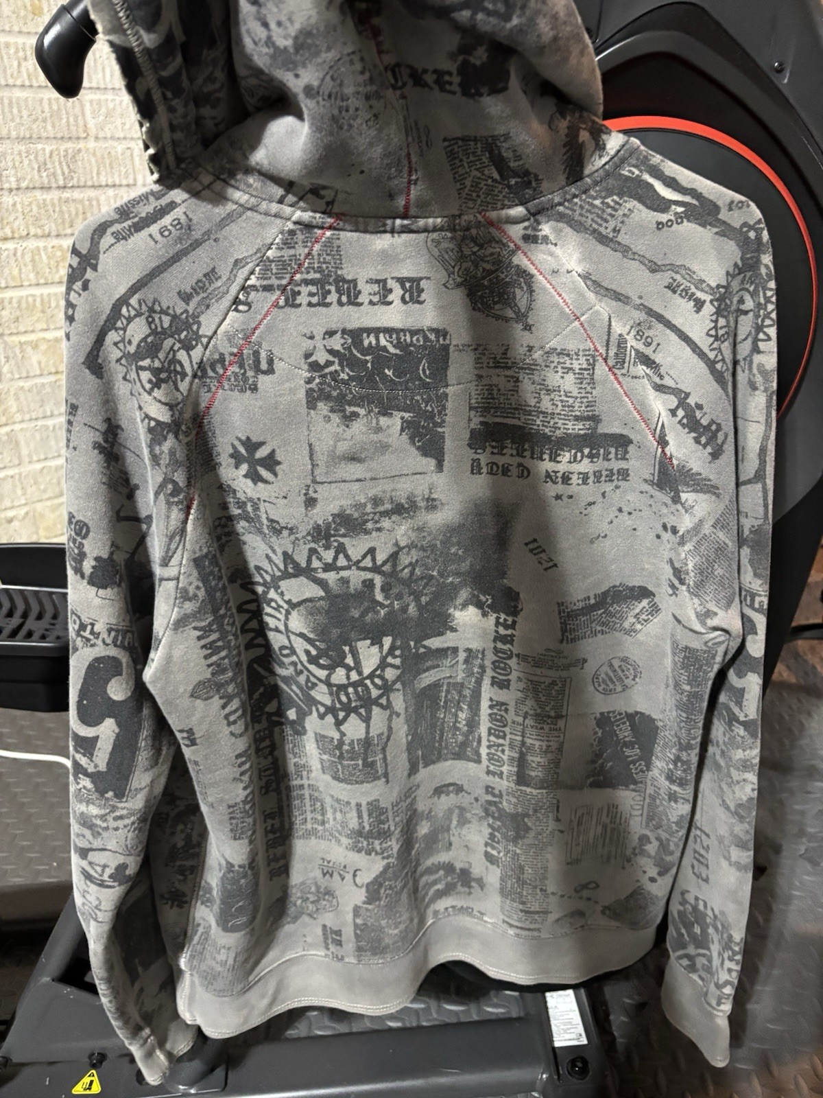 Vintage Y2K Guess Full Zip Up Graphic Jacket Size M