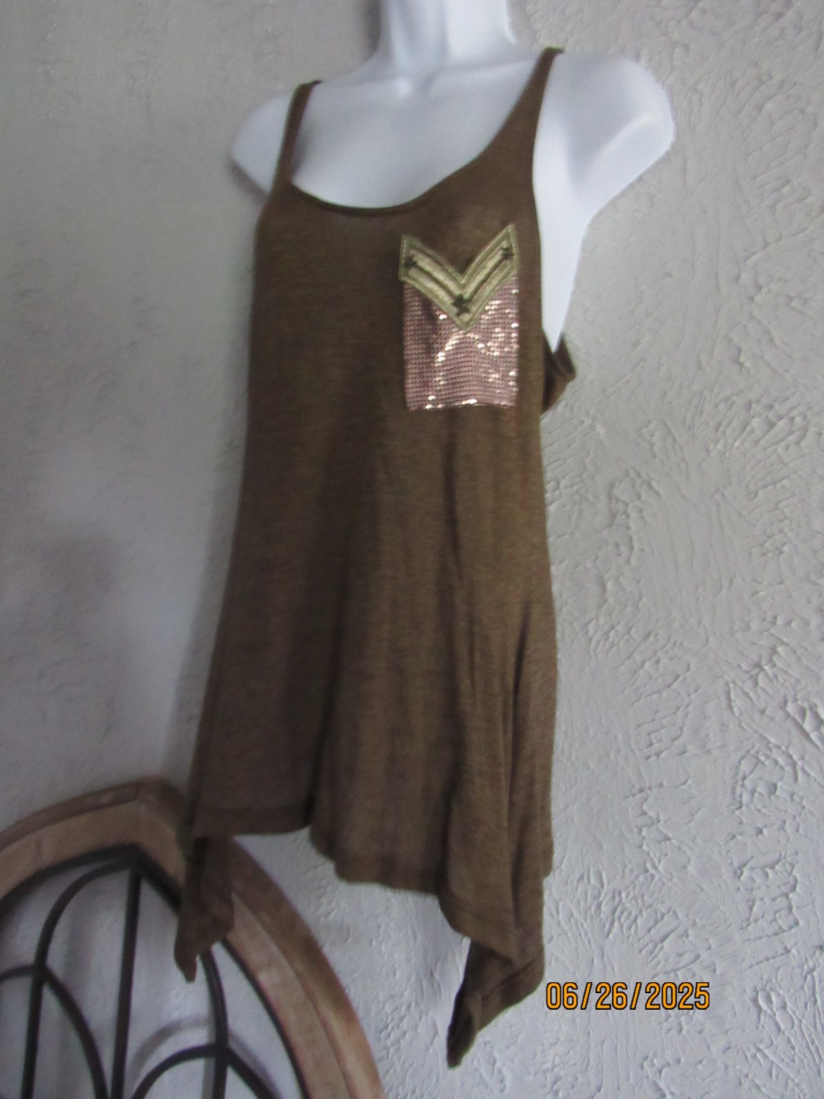 VTG L Olivia Moon heather army green tank top chain mele pocket military detail