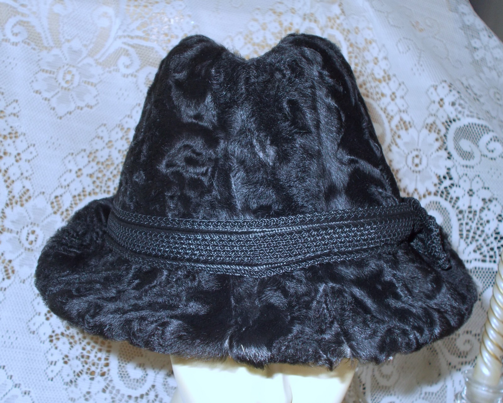 Vtg Regency of New York Black Broadtail Persian Lamb & Leather Fedora Hat 22 3/4