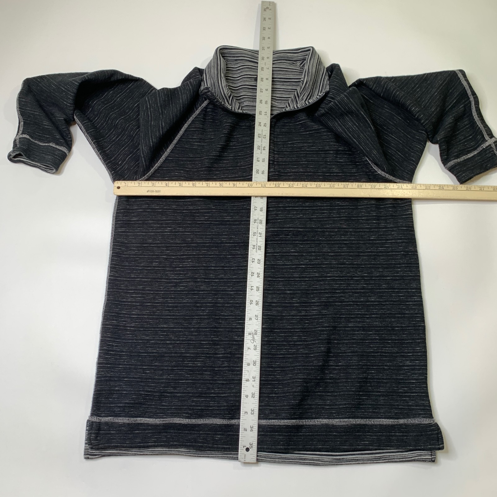 Tommy Bahama Sweater Mens M Medium Black White Reversible Half Zip Pullover