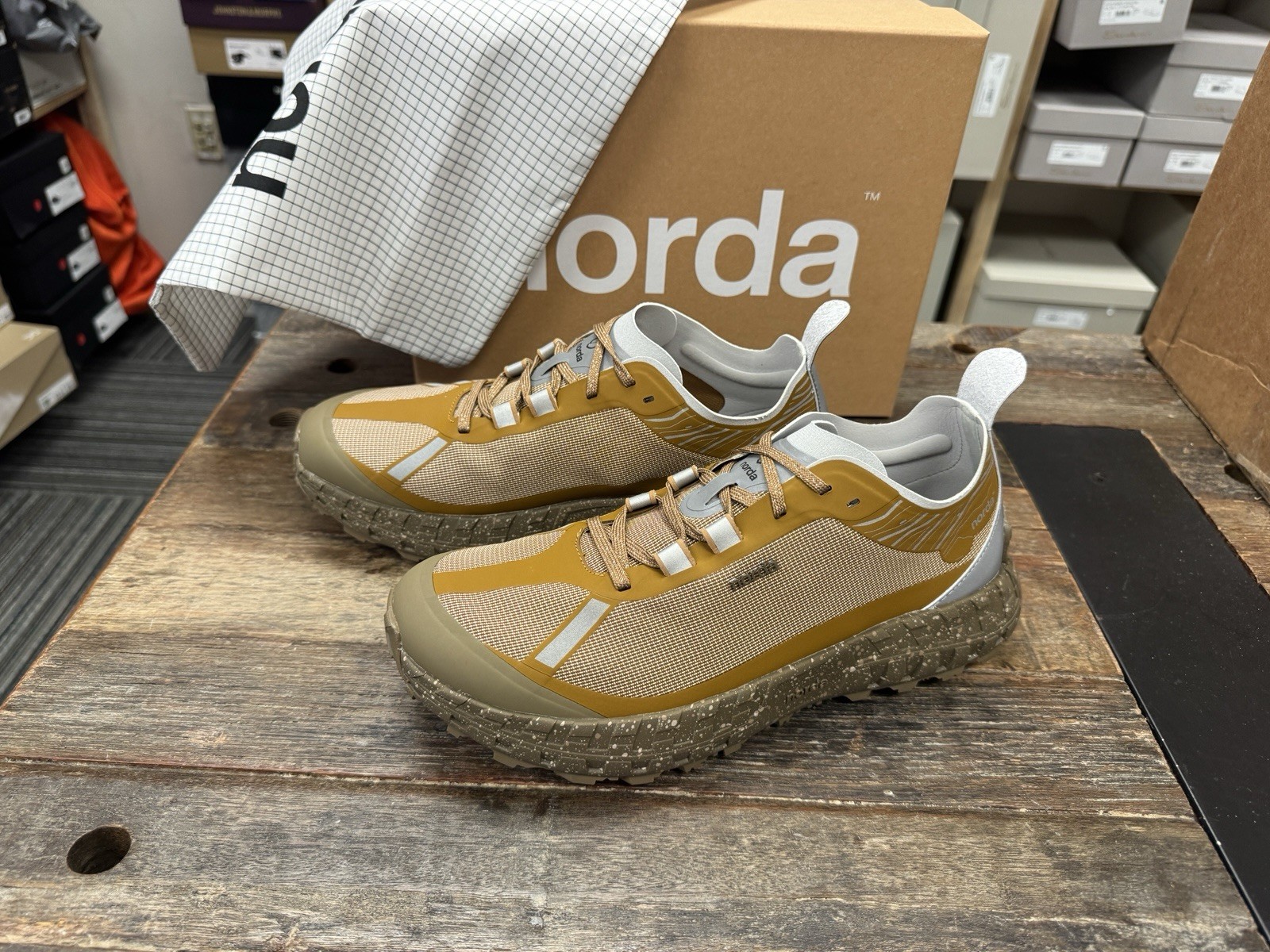 Norda 001A Men’s Shoes Trail Running Sneaker / Hiker 10.5 M $295