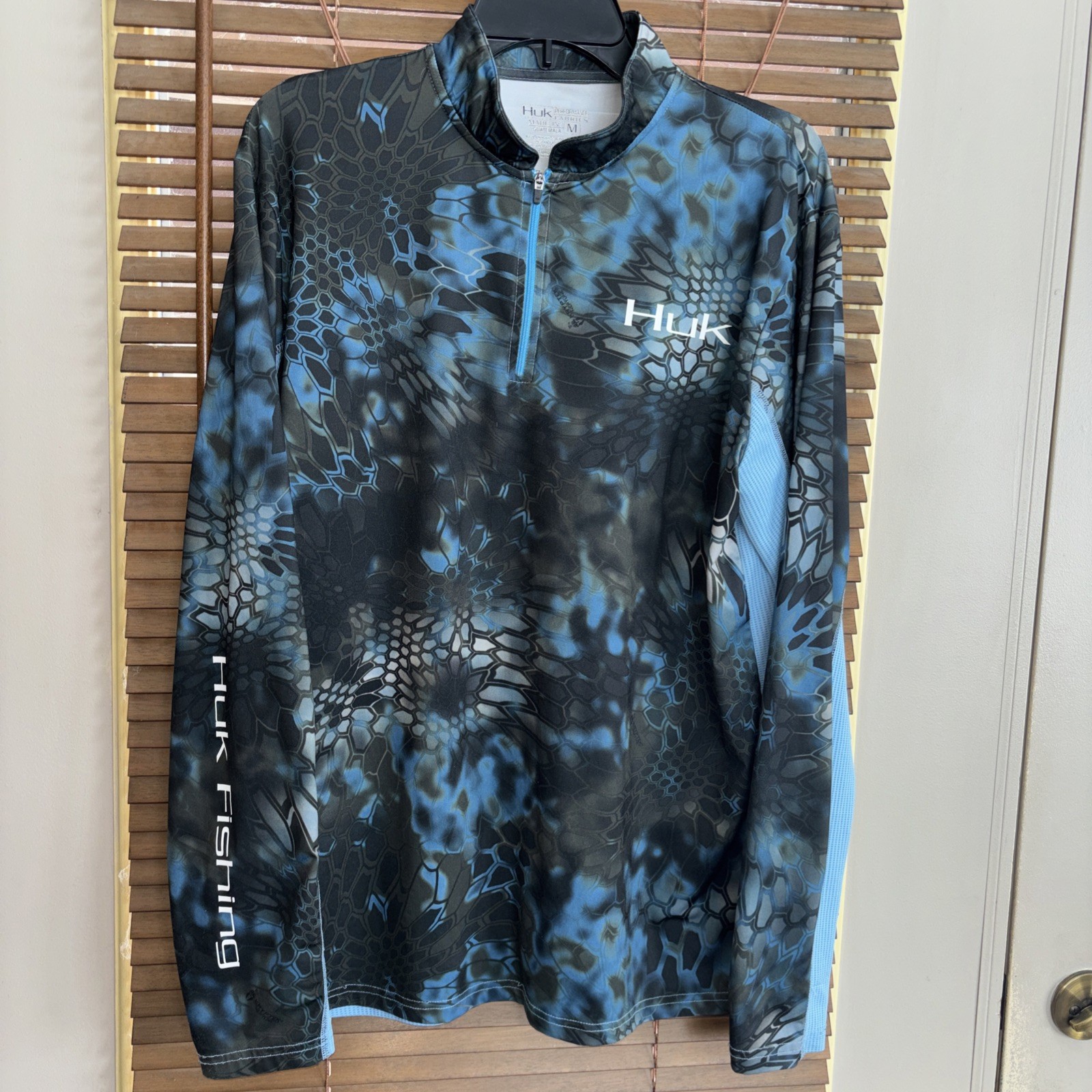HUK Fishing Pullover Mens Medium Kryptek Neptune 1/4 Zip Long Slv Camo Shirt 42”