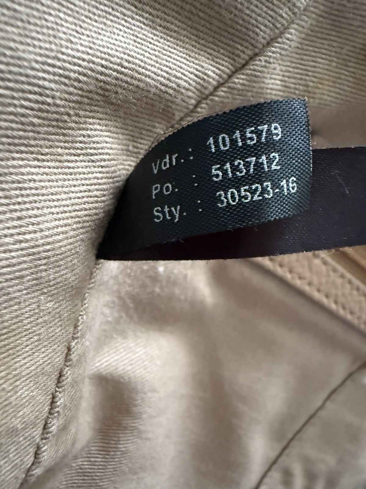 Vintage Wilsons Leather Y2K Light Brown Pebbled Whipstitch Turn Lock Flap Bag