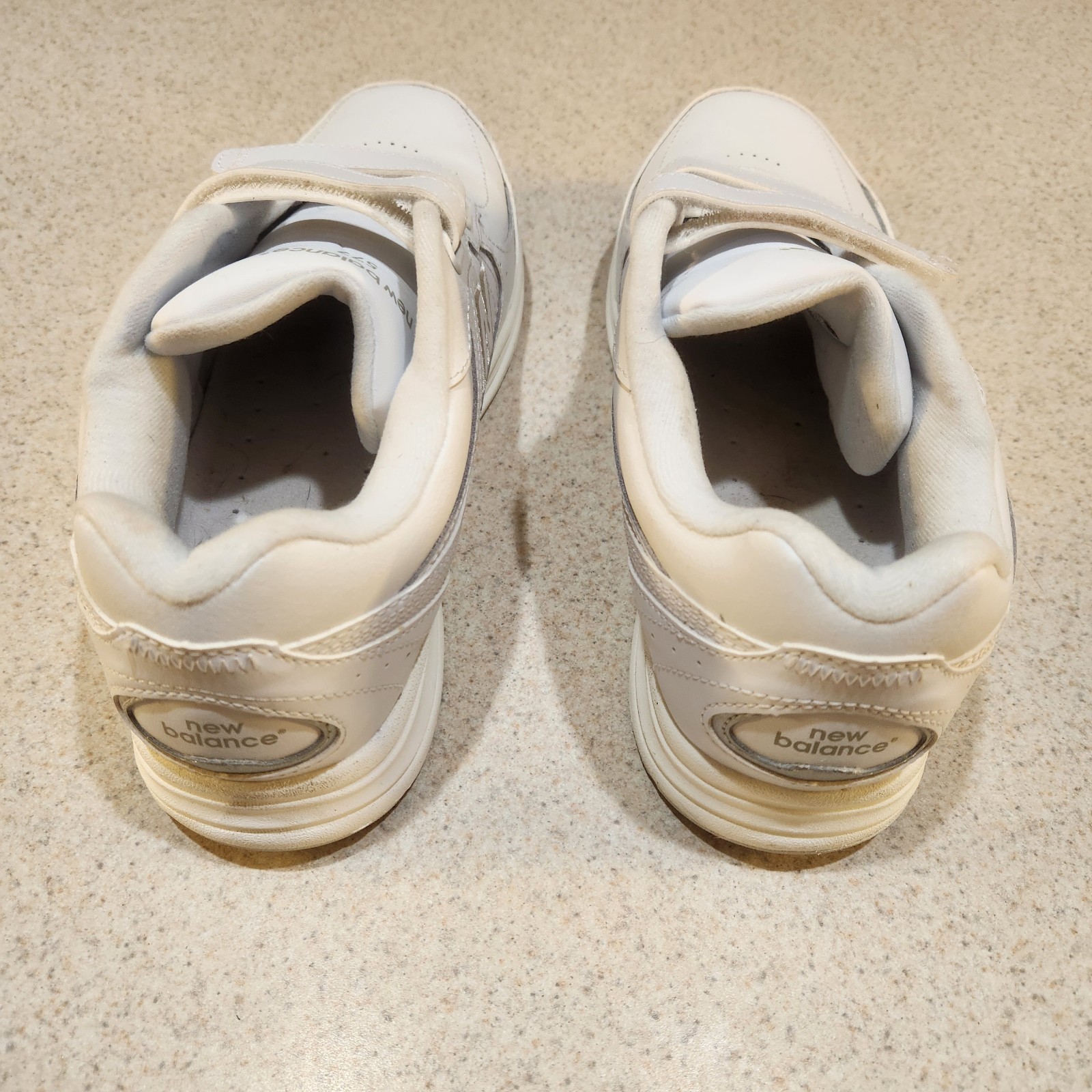 New Balance 577 Walking Shoes Womens Size 10 Women / 8.5 Men White WW577VW