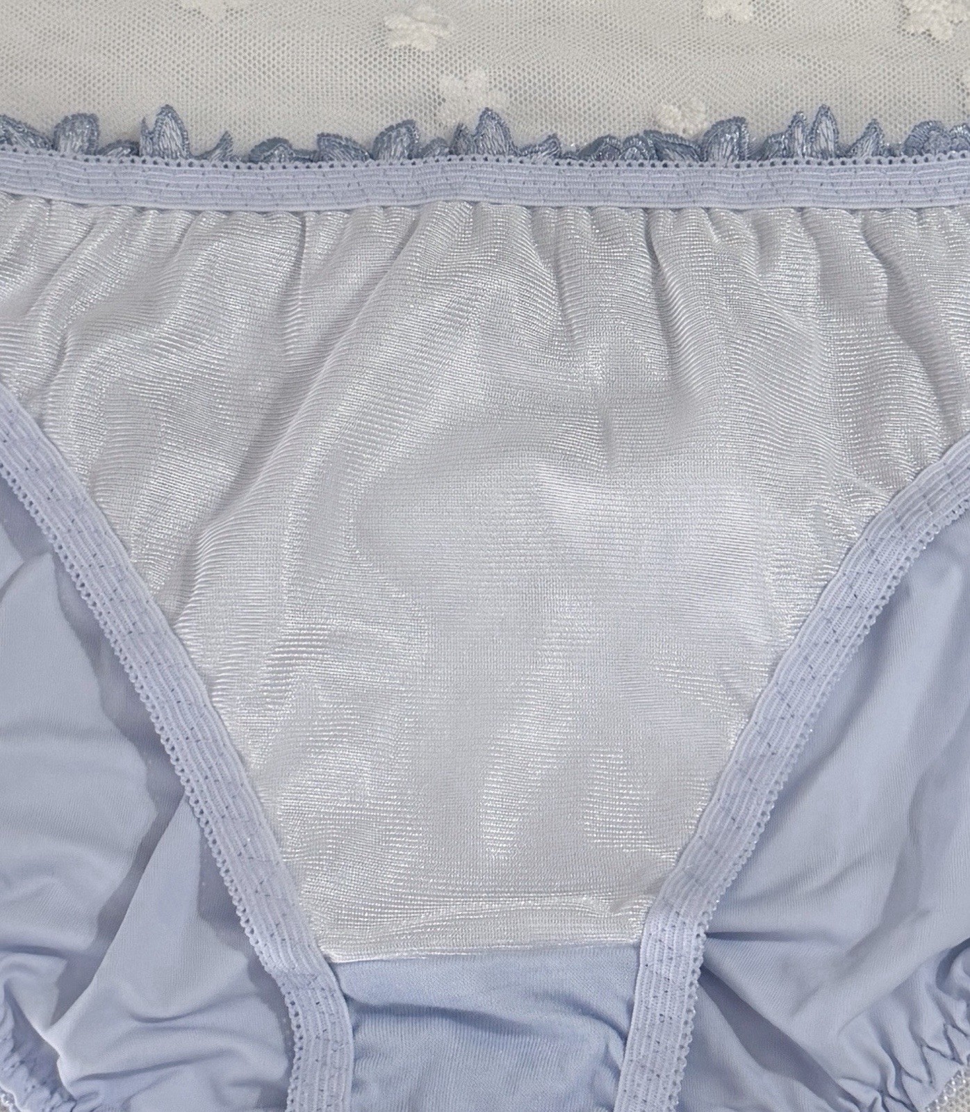 US-34B/JP-C75 Japanese Brand Floral Embroidery Mesh Decoration Bra Panty Set NWT