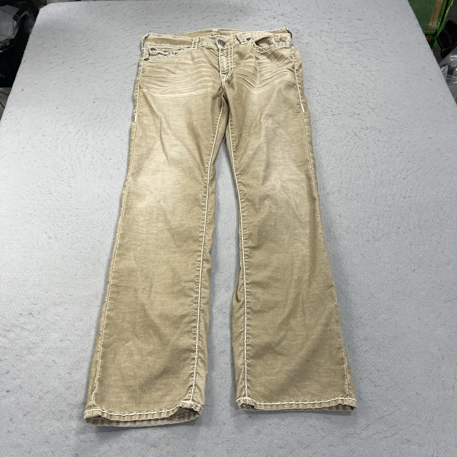 True Religion Ricky Jeans Mens 34×33 Beige Relaxed Straight Embroidered Denim