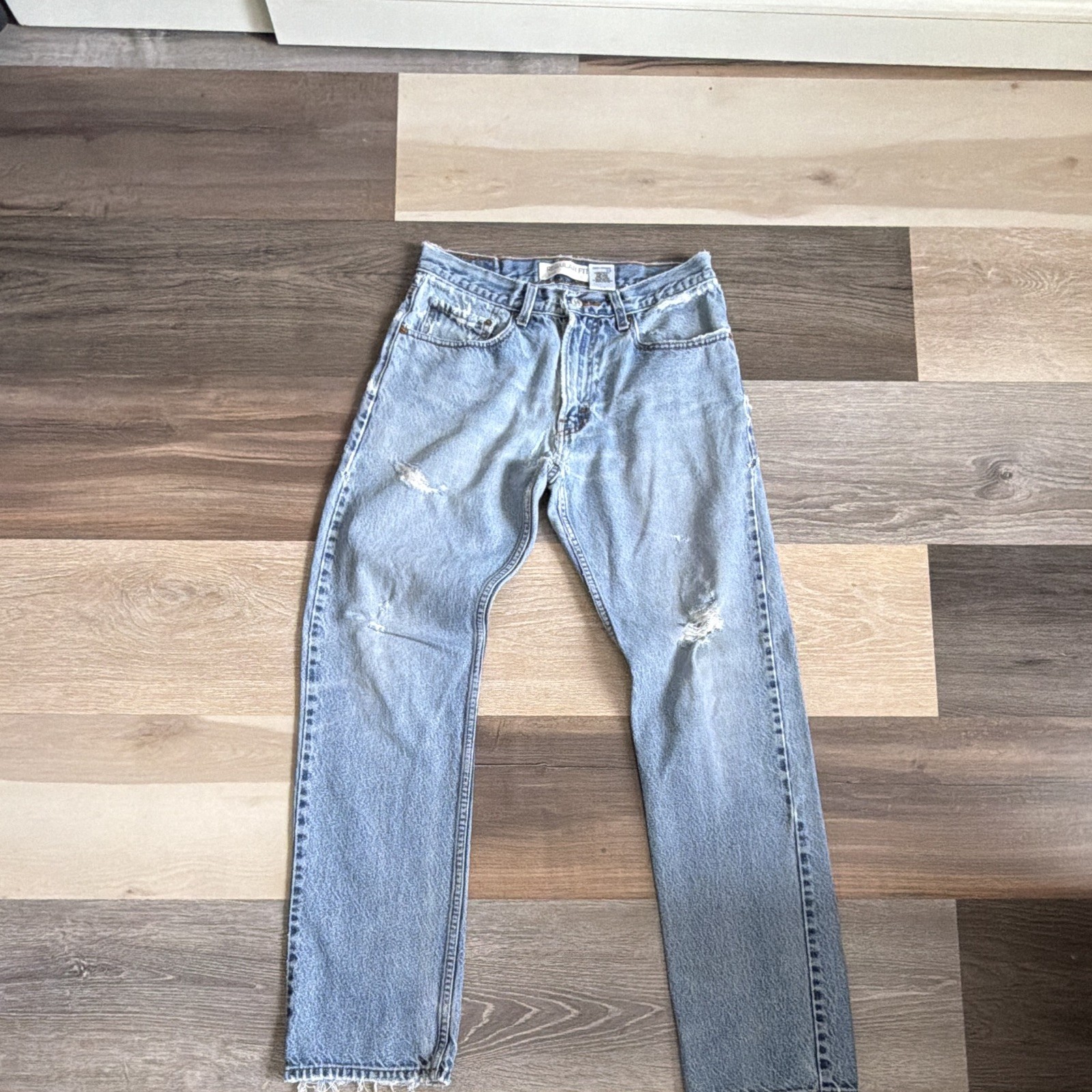 Levi’s 505 Men’s Regular Fit Light Wash Straight Jeans Cotton Denim Distressed
