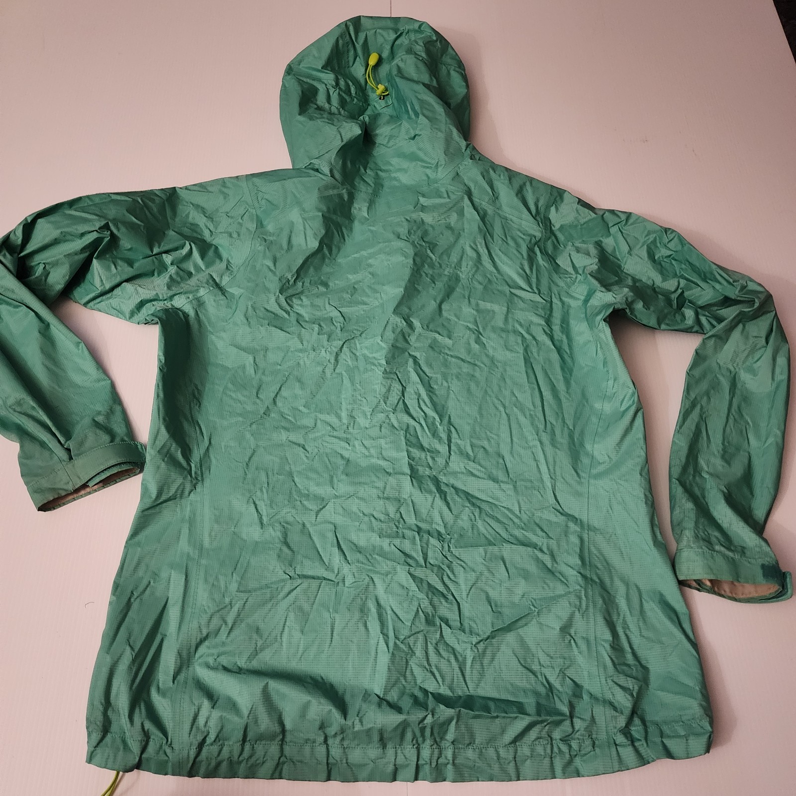 Patagonia Torrentshell Rain Jacket Light Green Color Waterproof Womens X-Large
