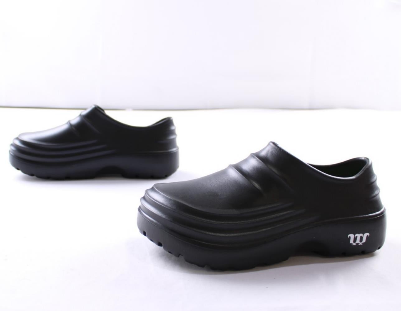 Armadilo Adults’ Torrey Non-Slip Comfort Clog NC3 Black EU 39 (M:US 6 W:US 8)