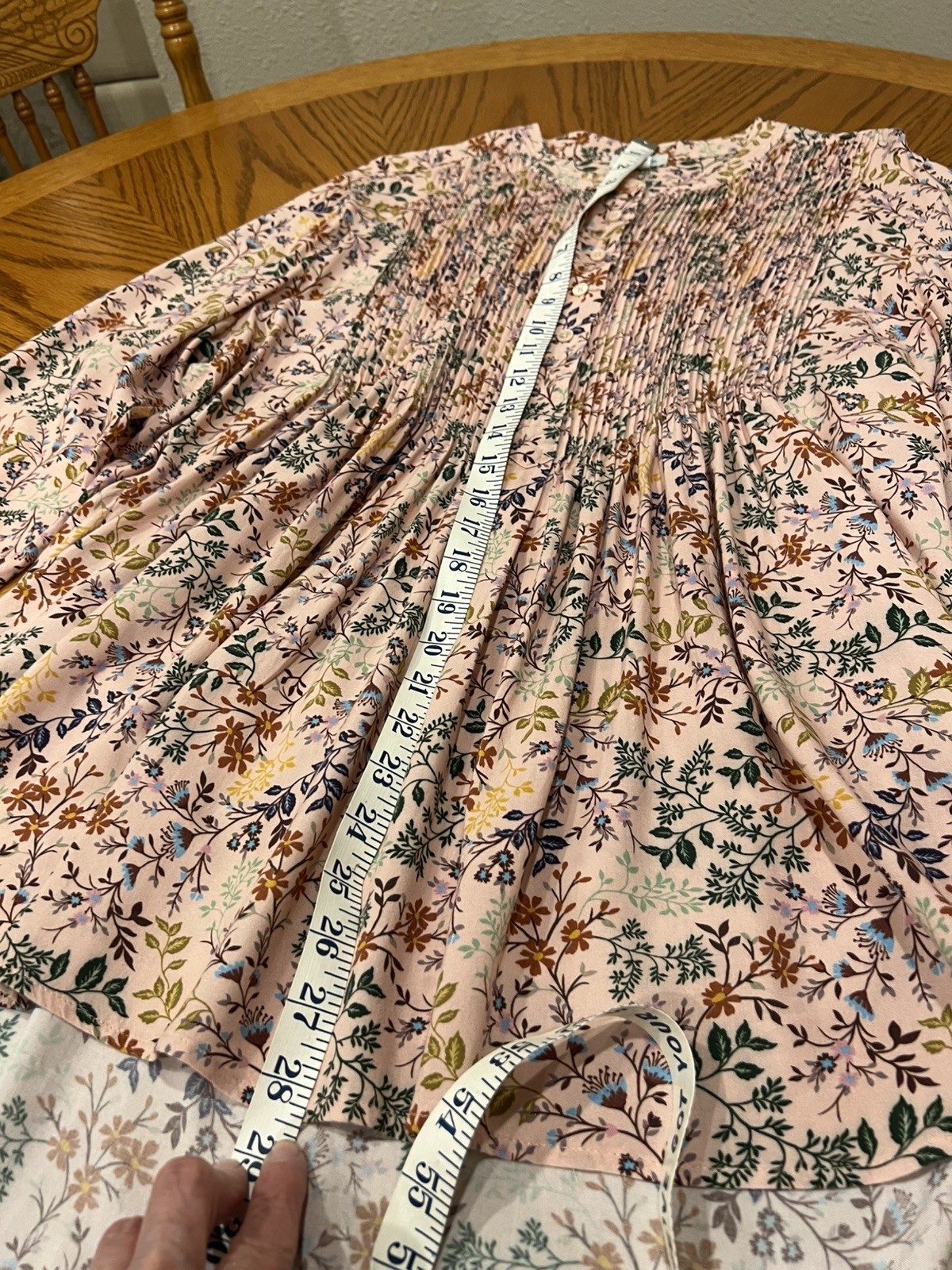 Sundance Popover Pink Floral Blouse XL Lightweight 100% Rayon Pleated Buttons
