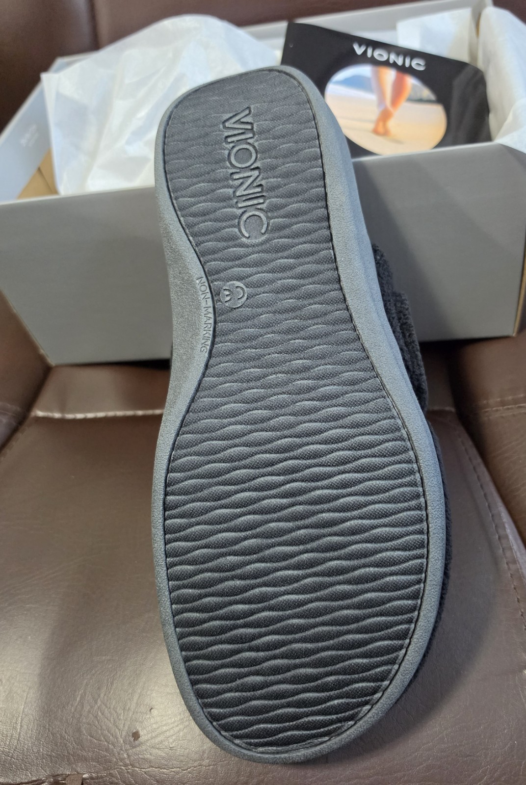 VIONIC WOMEN’S GEMMA MULE SLIPPER COMFORTABLE SIZE 9 SLIPPERS BLACK NEW
