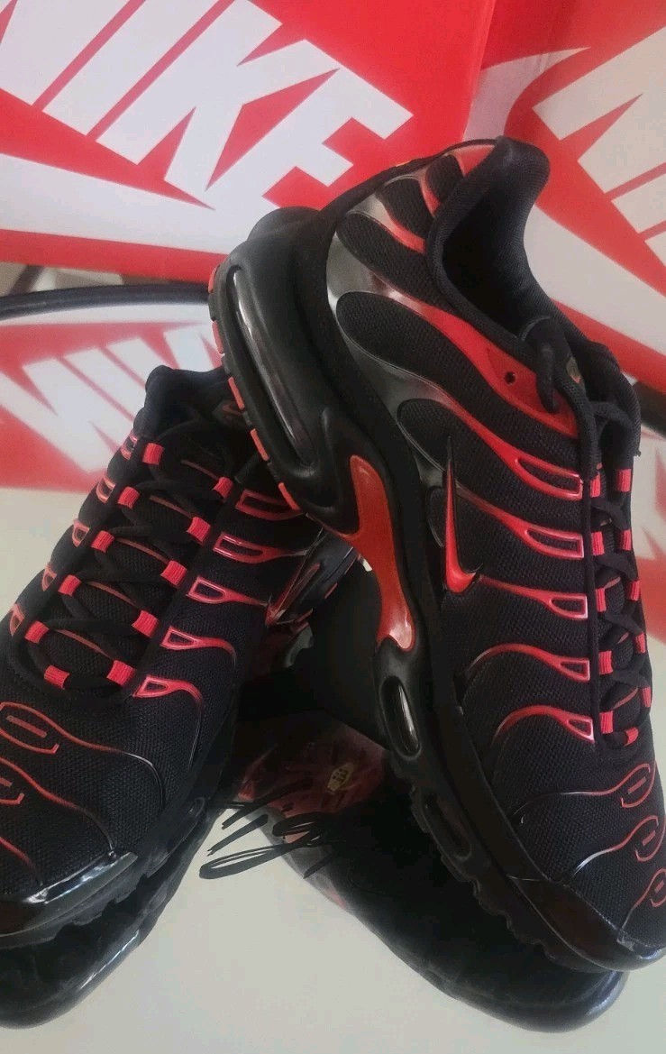 Nike Air Max Plus TN Black University Red CU4864-001 Men’s US 15 DS New OG Box