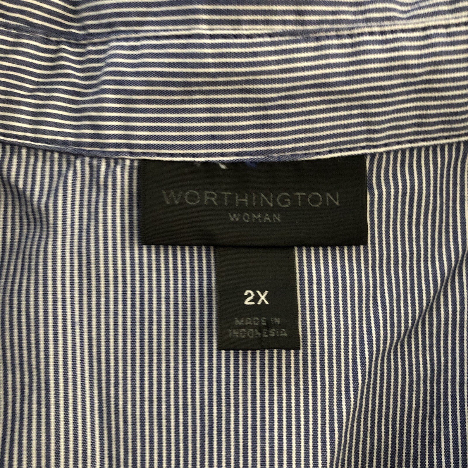 Worthing Women’s Pin Stripe Button down size 2X Blue Work Wear