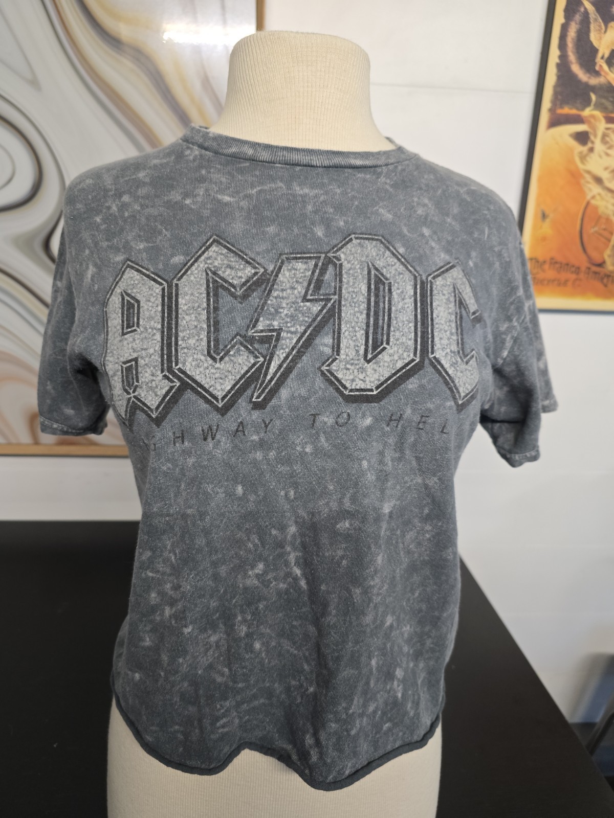 Women’s Small AC/DC T-Shirt Crop Top Distressed Look