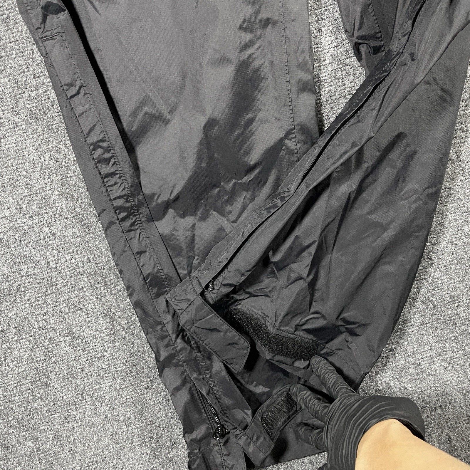 Helly Hansen Black Rain Pants 100% Polyamide Ankle Zip Strap Mens Size 2XL #1646