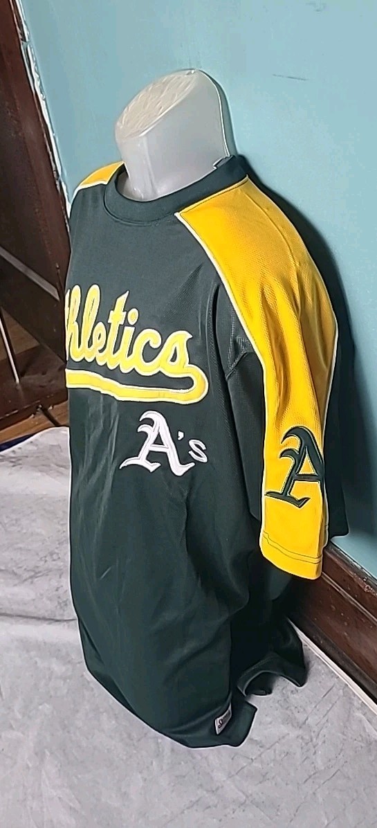 Oakland Athletics A’s Shirt Men’s Large L MLB Stitches NWT Embroidered Logo