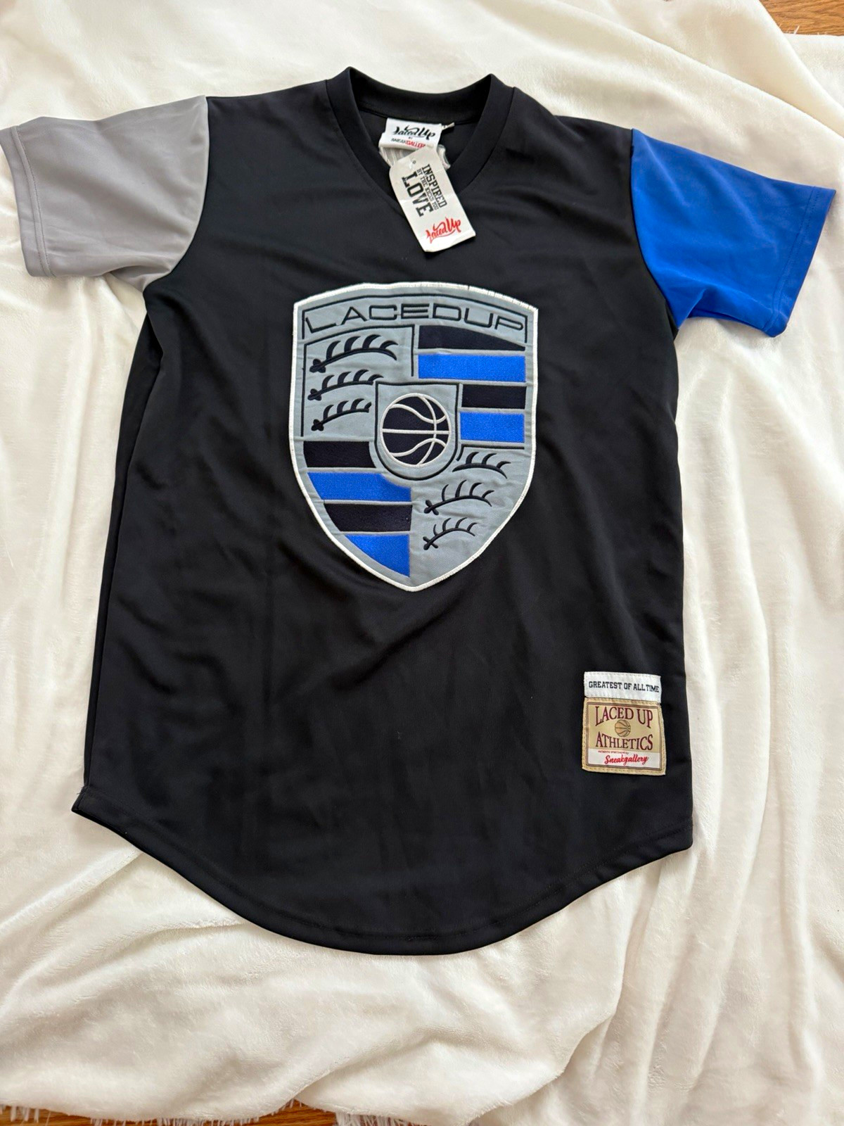 Laced Up Men’s Black Blue Gray Colorblock V-Neck Short Sleeve T-Shirt M